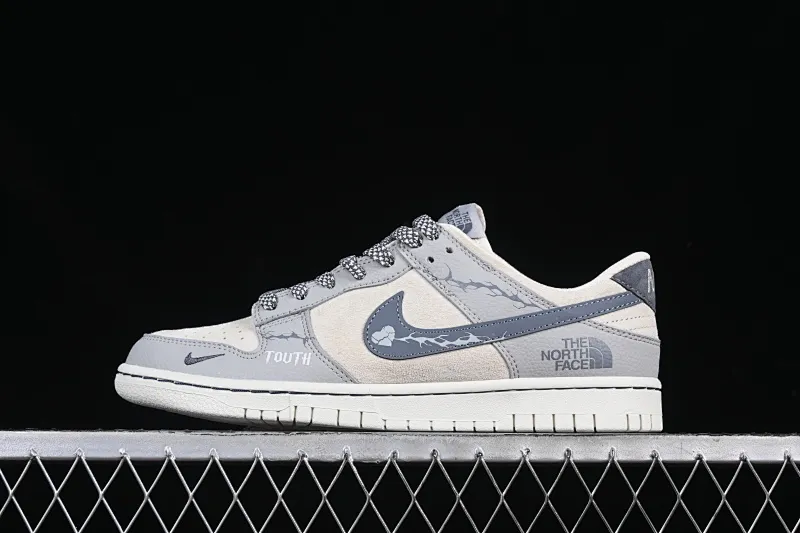 All Categories Nk SB Dunk Series Nk SB Dunk Low High-end Customized Low-top Sneakers Nk SB Dunk Low North Face Joint Piggy Gray Hook Anniversary High-end Customized Low-top Casual Sneakers DJ2024-105